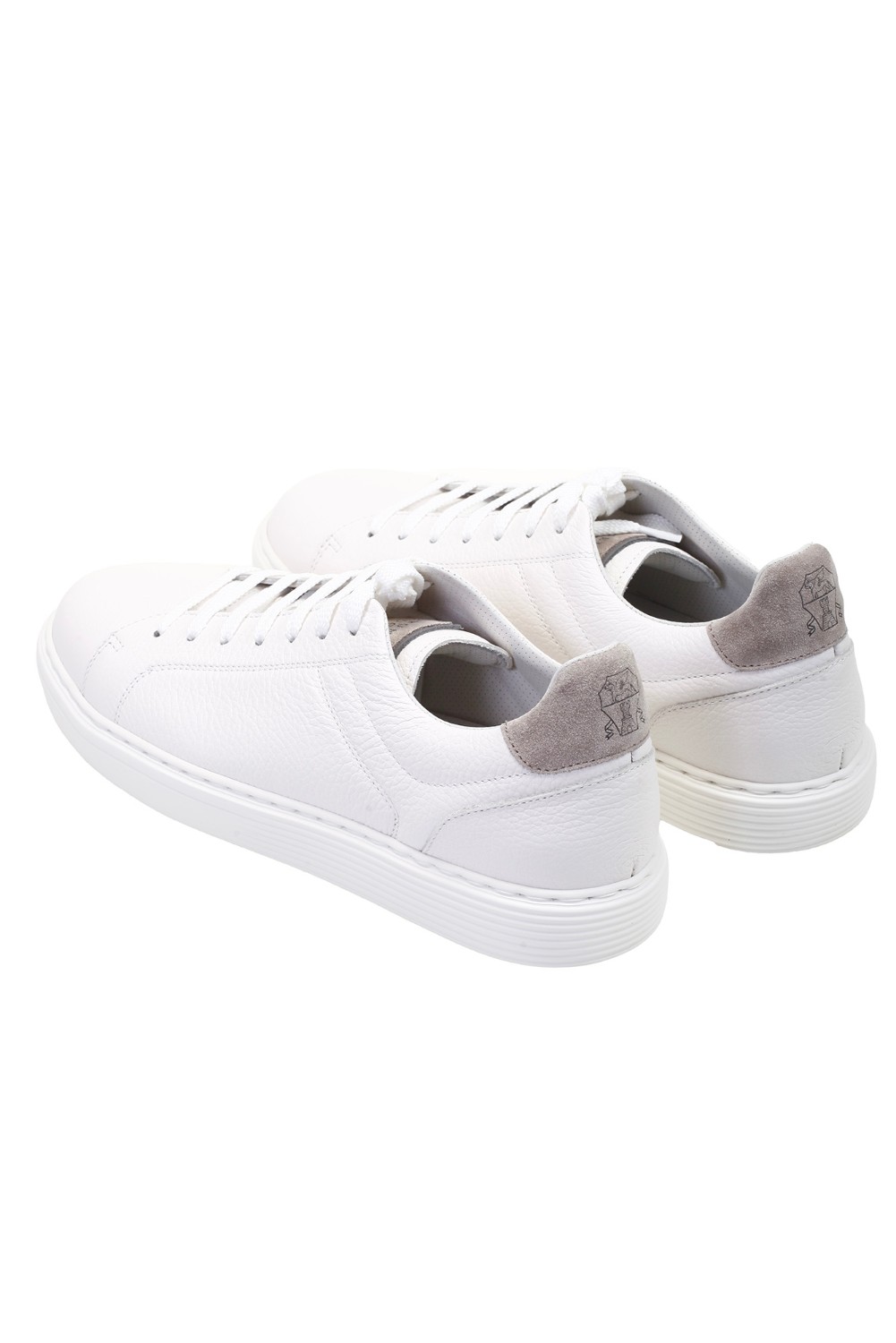 shop BRUNELLO CUCINELLI Saldi Sneakers: Brunello Cucinelli sneakers in vitello con grana.
Chiusura con lacci piatti in tessuto.
Fodera in pelle.
Suola in gomma leggera.
Composizione: 100% Pelle.
Fabbricato in Italia.. MZUASBJ264-CE280 number 5584247